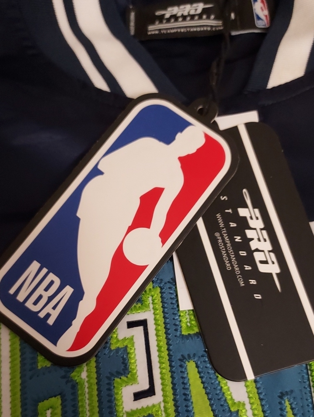 Pro Standard Timberwolves Bomber Jacket - Picture 14 of 16